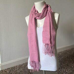 Pink pashmina scarf. Like new.